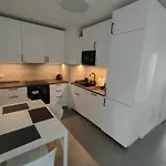 Alloggio in famiglia 3-bedroom With 2 Free Parking Spots - Tauron Arena Cracovia