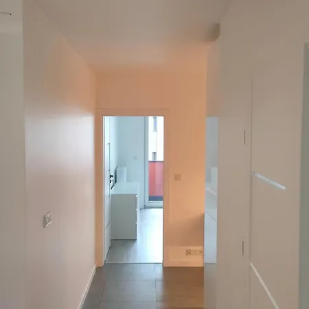 Ubytování v soukromí 3-bedroom With 2 Free Parking Spots - Tauron Arena Krakov