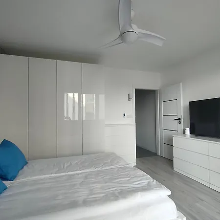 Alloggio in famiglia 3-bedroom With 2 Free Parking Spots - Tauron Arena