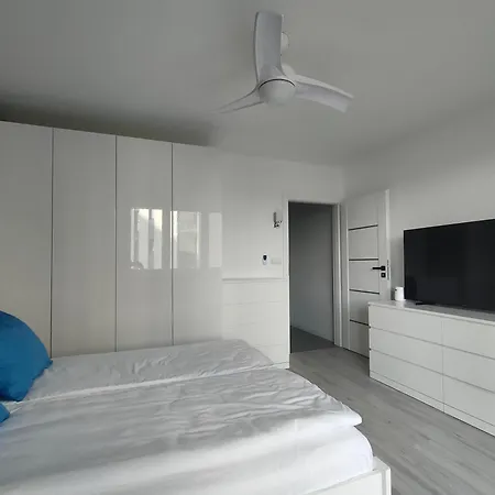 Alloggio in famiglia 3-bedroom With 2 Free Parking Spots - Tauron Arena *