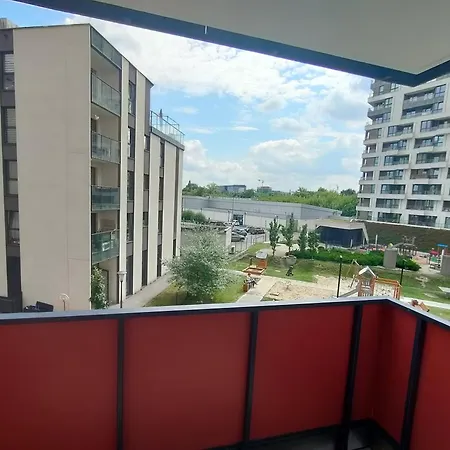 3-bedroom With 2 Free Parking Spots - Tauron Arena *