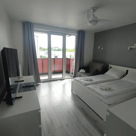 Alloggio in famiglia 3-bedroom With 2 Free Parking Spots - Tauron Arena Cracovia