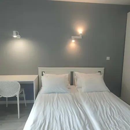 3-bedroom With 2 Free Parking Spots - Tauron Arena *