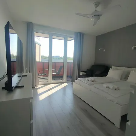 3-bedroom With 2 Free Parking Spots - Tauron Arena Ubytování v soukromí