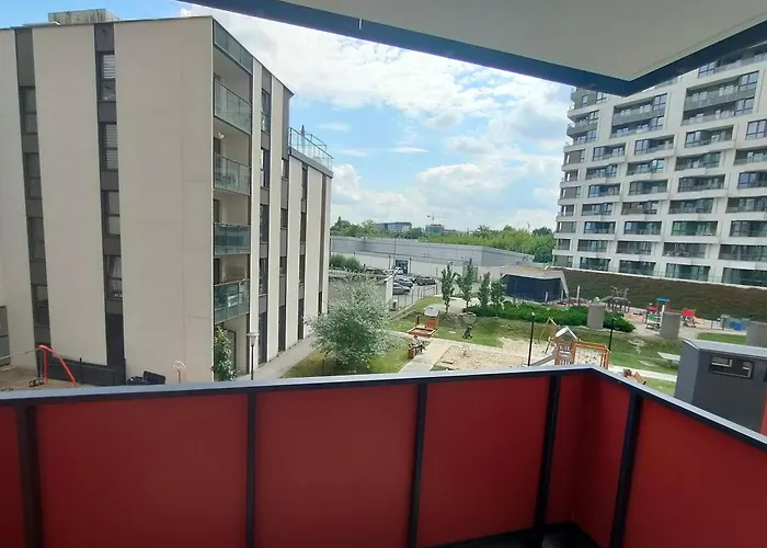 3-bedroom With 2 Free Parking Spots - Tauron Arena *