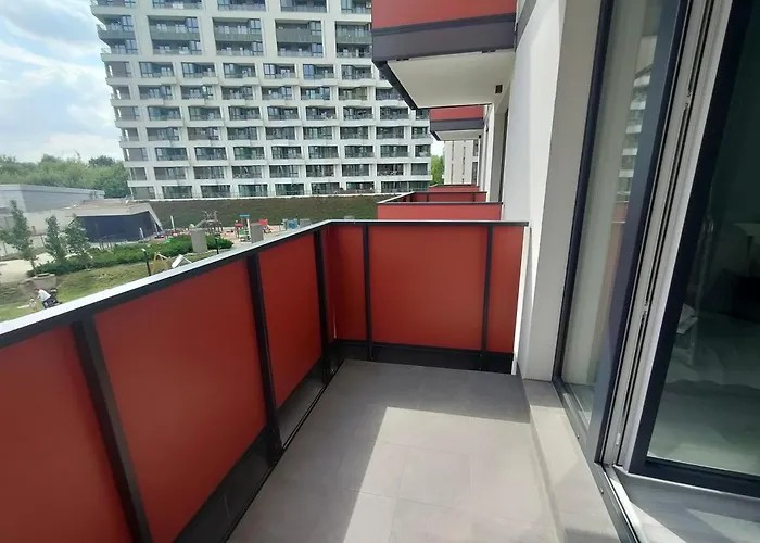 3-bedroom With 2 Free Parking Spots - Tauron Arena *