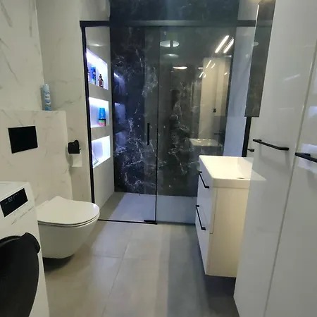 3-bedroom With 2 Free Parking Spots - Tauron Arena Séjour chez l'habitant